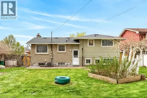 20 St. Charles Drive Thorold ON L2V 2W4