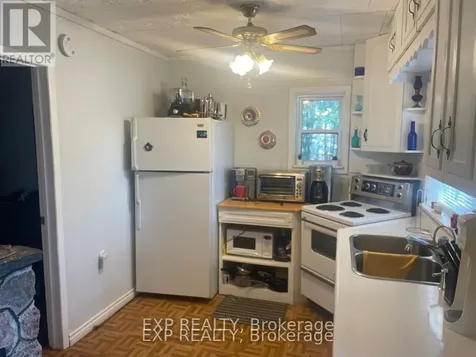 19 Gorny Lane Madawaska Valley ON K0J 1B0