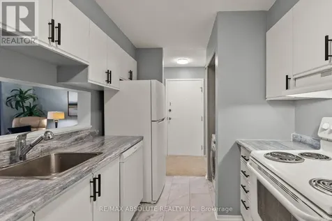 216 Viewmount Drive Ottawa ON K2E 7X4