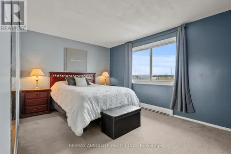 216 Viewmount Drive Ottawa ON K2E 7X4
