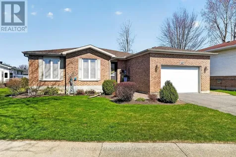 674 Hamilton Crescent Cornwall ON K6H 7B5