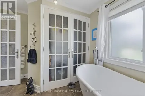 131 Minnetonka Road Innisfil ON L9S 2V8