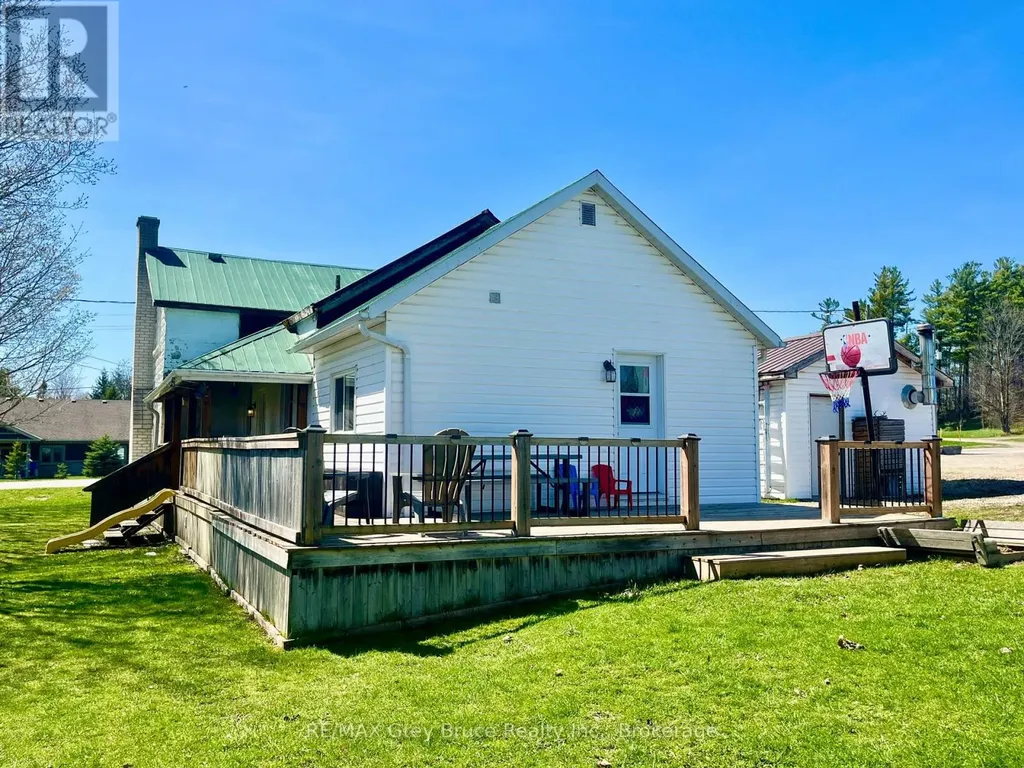 141 Yonge Street North Arran-elderslie ON N0H 2N0