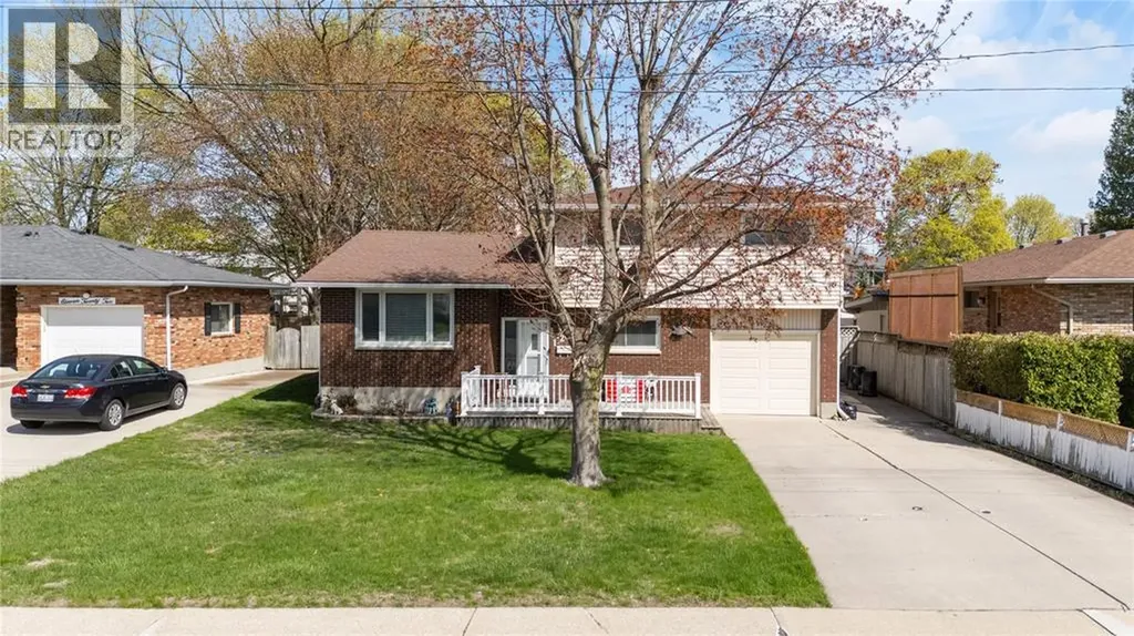 1126 Cathcart Boulevard Sarnia ON N7S 2H5