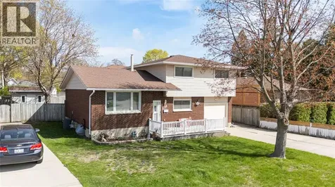 1126 Cathcart Boulevard Sarnia ON N7S 2H5