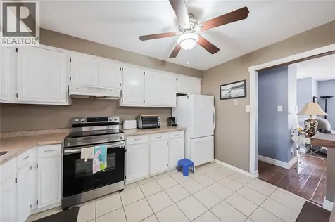 1126 Cathcart Boulevard Sarnia ON N7S 2H5