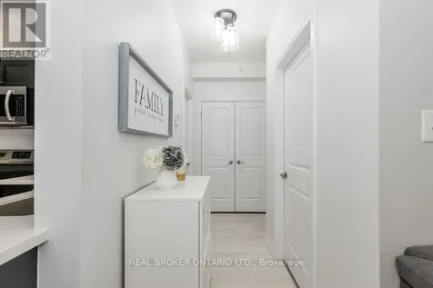 304 Essa Road Barrie (400 West) ON L9J 0H4