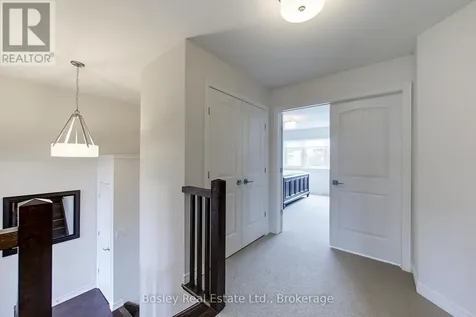 104 Delphi Lane Blue Mountains ON N0H 1J0