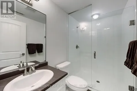 104 Delphi Lane Blue Mountains ON N0H 1J0