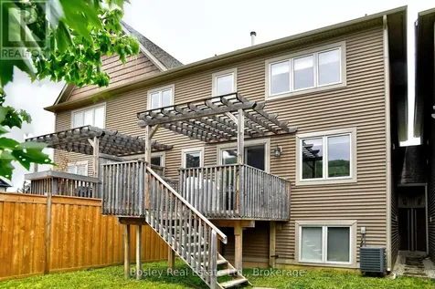104 Delphi Lane Blue Mountains ON N0H 1J0
