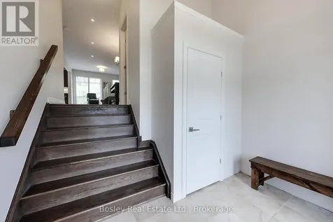 104 Delphi Lane Blue Mountains ON N0H 1J0