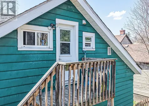 76 Mckenzie Street Orillia ON L3V 6A7