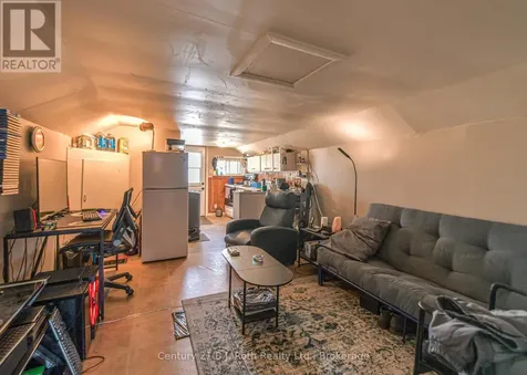76 Mckenzie Street Orillia ON L3V 6A7