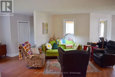8224 County 15 Road Augusta ON K0G 1R0