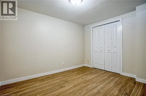2387 Cyprus Avenue Burlington ON L7P 1G5