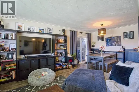 2387 Cyprus Avenue Burlington ON L7P 1G5
