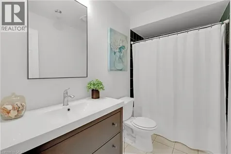 455 Apache Court Mississauga ON L4Z 3W8