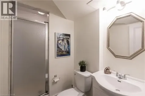 455 Apache Court Mississauga ON L4Z 3W8