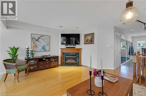 455 Apache Court Mississauga ON L4Z 3W8