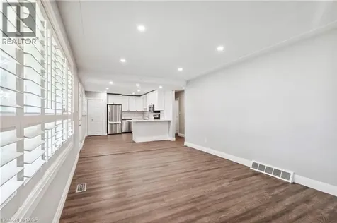 23 Terrance Drive Brantford ON N3R 3G2