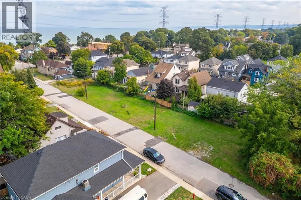 10 Knapmans Drive Hamilton ON L8H 7E8