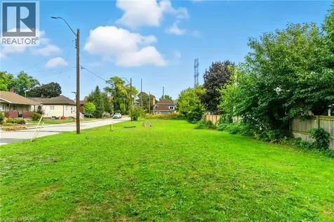10 Knapmans Drive Hamilton ON L8H 7E8