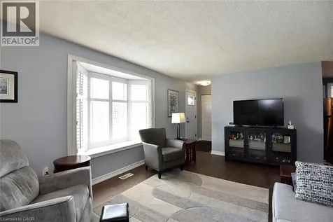 181 Lawnhurst Drive Hamilton ON L8V 4R2