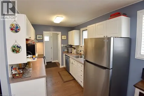 181 Lawnhurst Drive Hamilton ON L8V 4R2
