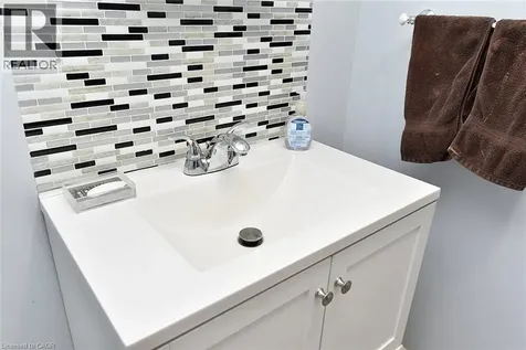 181 Lawnhurst Drive Hamilton ON L8V 4R2