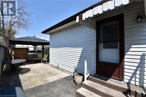181 Lawnhurst Drive Hamilton ON L8V 4R2