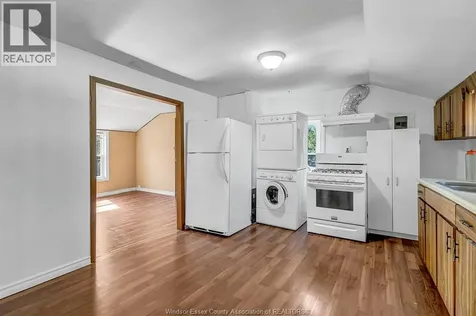 3376 Byng Windsor ON N8W 3H4