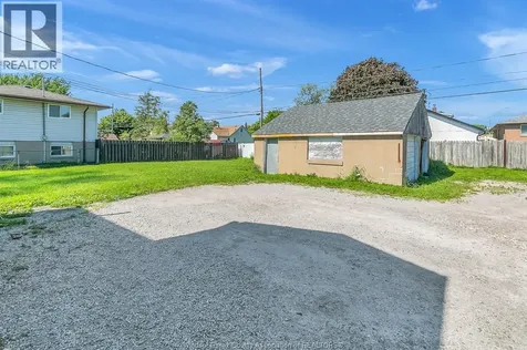 3376 Byng Windsor ON N8W 3H4