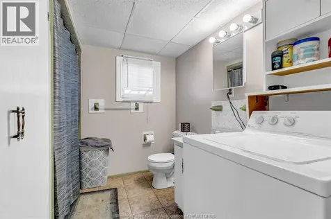 3376 Byng Windsor ON N8W 3H4
