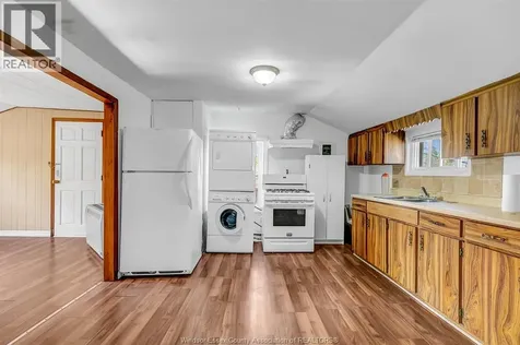3376 Byng Windsor ON N8W 3H4