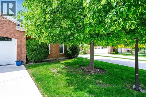 137 Division Street North Kingsville ON N9Y 1E3