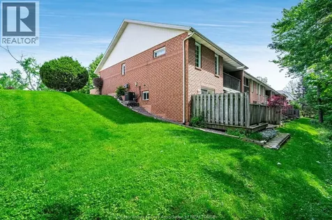 137 Division Street North Kingsville ON N9Y 1E3