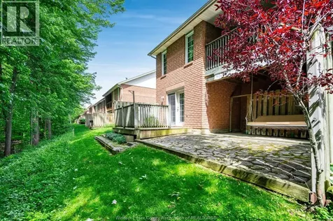 137 Division Street North Kingsville ON N9Y 1E3