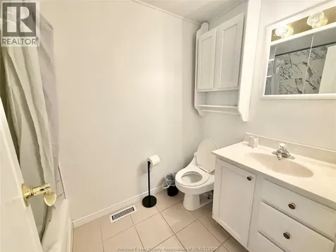 10664 Atwater Crescent Windsor ON N8N 2T1