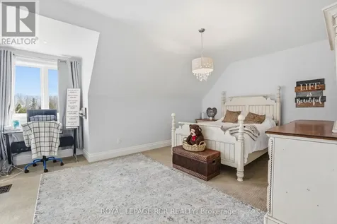 7 Proctor Avenue Caledon ON L7E 4E7