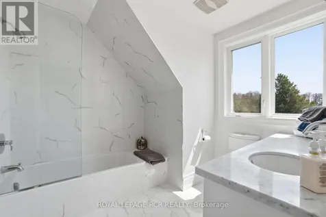 7 Proctor Avenue Caledon ON L7E 4E7
