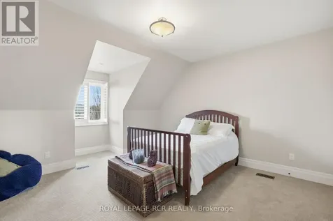 7 Proctor Avenue Caledon ON L7E 4E7