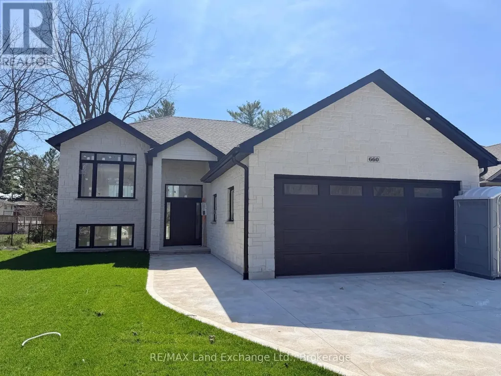 660 Devonshire Road Saugeen Shores ON N0H 2C3