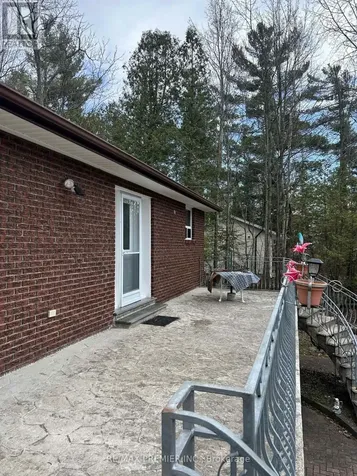 61 Cedar Lane Drive Wasaga Beach ON L9Z 2S1