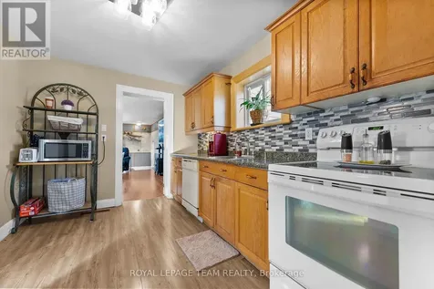 80 Bank Street South Renfrew ON K7V 2E6