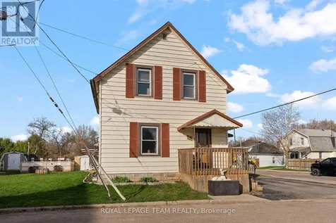 80 Bank Street South Renfrew ON K7V 2E6