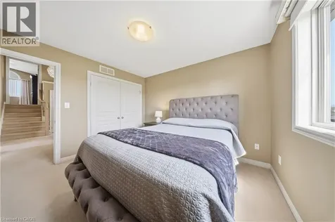 8684 Mcgarry Drive Niagara Falls ON L2H 3N7