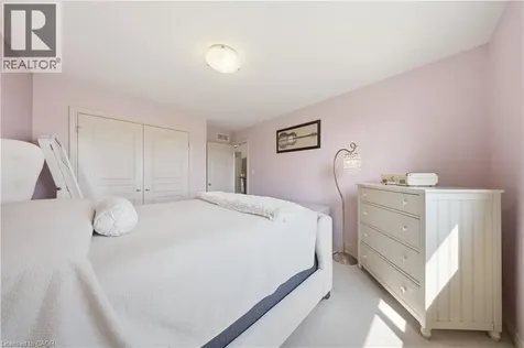 8684 Mcgarry Drive Niagara Falls ON L2H 3N7