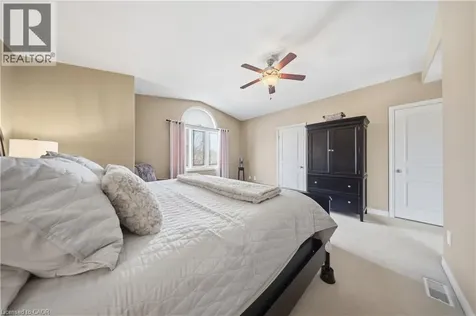 8684 Mcgarry Drive Niagara Falls ON L2H 3N7