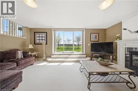 8684 Mcgarry Drive Niagara Falls ON L2H 3N7