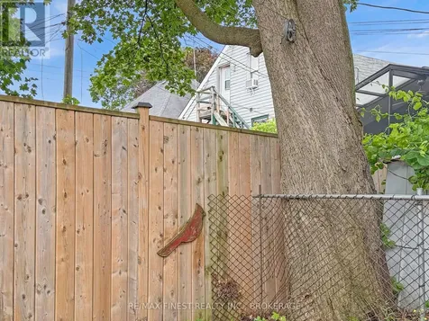 215 Brock Street Gananoque ON K7G 1G5